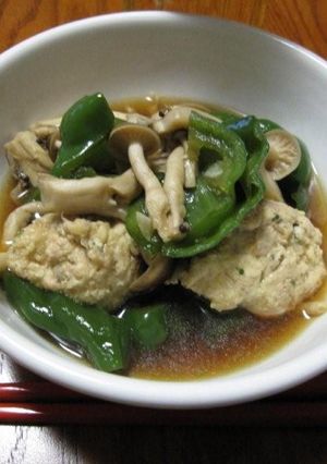 ヘルシー鶏団子とピーマンの煮物-レシピのメイン写真
