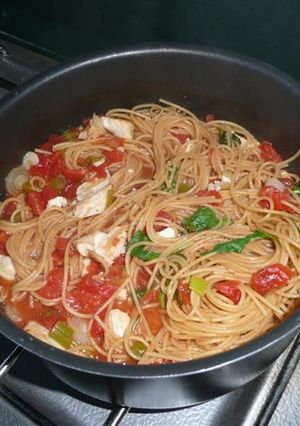 白身魚とトマトのパスタ　（キャンプ向け）-レシピのメイン写真