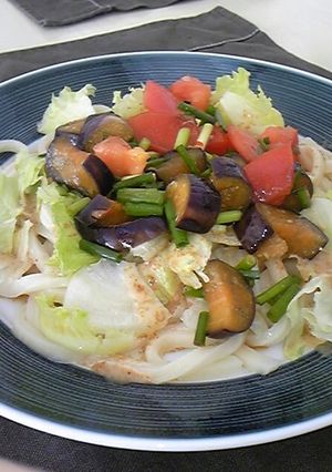 茄子とトマトのピリ辛サラダうどん-レシピのメイン写真
