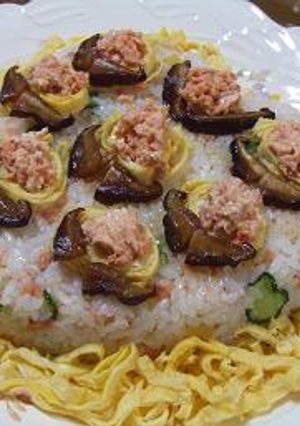 ちょっとお洒落に焼さけデコレーション寿司-レシピのメイン写真