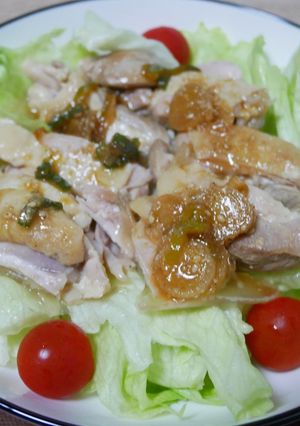 不器用鶏もも肉のカリカリ蒸しサラダ-レシピのメイン写真