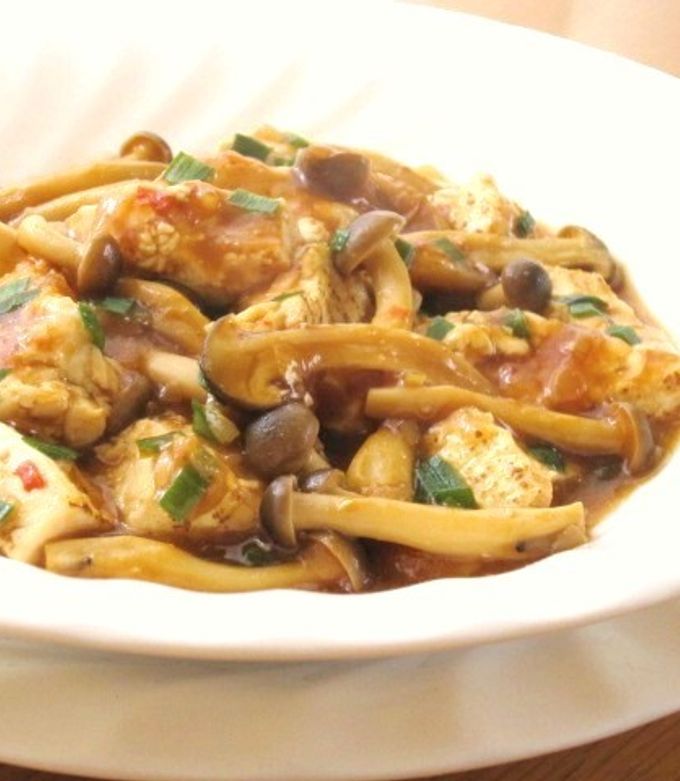 ∮肉なし✰彡焼き豆腐としめじの麻婆豆腐∮ by 矢切のねぎちゃん