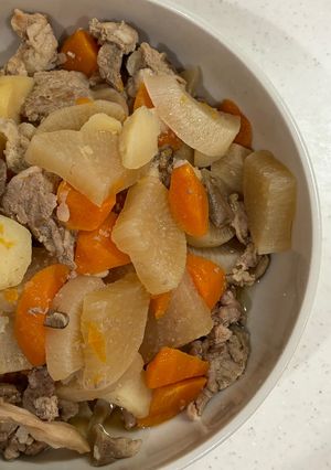 根菜と肉のレンチン煮物(肉じゃがも簡単に！)-レシピのメイン写真