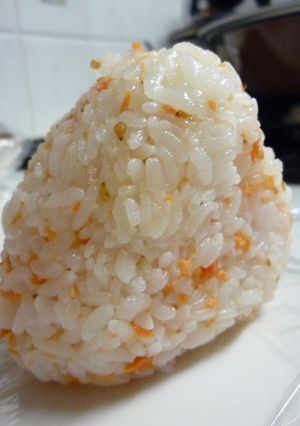 鮭おにぎり-レシピのメイン写真