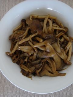きのこのバター麺つゆ炒め-レシピのメイン写真