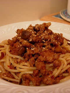 ピリ辛ひき肉ときのこのパスタ-レシピのメイン写真