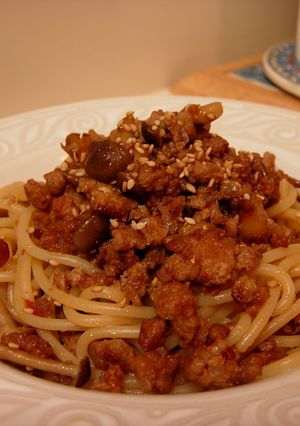 ピリ辛ひき肉ときのこのパスタ-レシピのメイン写真