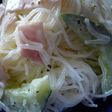 ハムキューはるさめサラダ~!