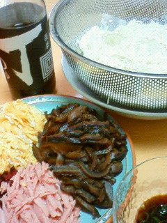 冷やしそうめん〜刻んだしば漬けを添えて〜-レシピのメイン写真