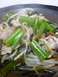 つるむらさきと豚肉の中華炒め-レシピのメイン写真