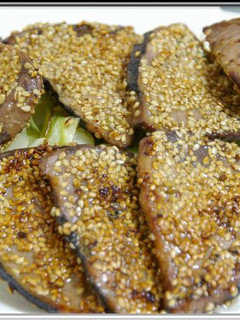 残ったカツオのたたきで♪胡麻焼-レシピのメイン写真