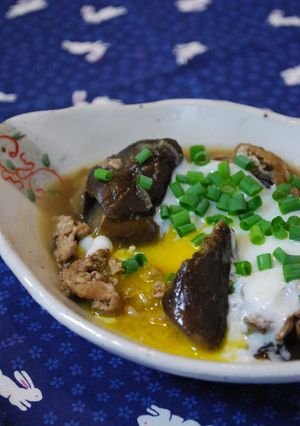 豚肉と茄子の煮物 とろ~り温泉卵のせ♪-レシピのメイン写真