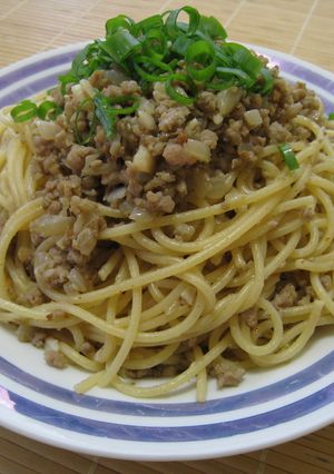 旨すぎる～！豚ひき肉とごまのピリ辛パスタ-レシピのメイン写真