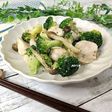 鶏むね肉とぶなしめじのコンソメ炒め