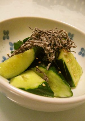 きゅうりと塩昆布で☆超特急おつまみ-レシピのメイン写真