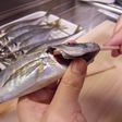 必見!!【割り箸】で魚の内臓を取る方法♥