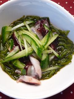 たこの皮とめかぶの酢の物-レシピのメイン写真