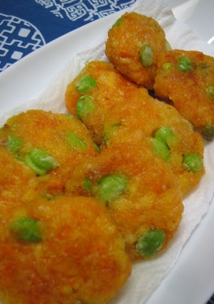 ♪人参と枝豆のはんぺんすり身揚げ♪-レシピのメイン写真