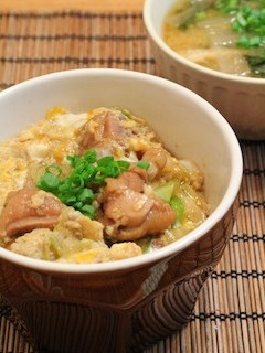 簡単!定番!親子丼のだし-レシピのメイン写真