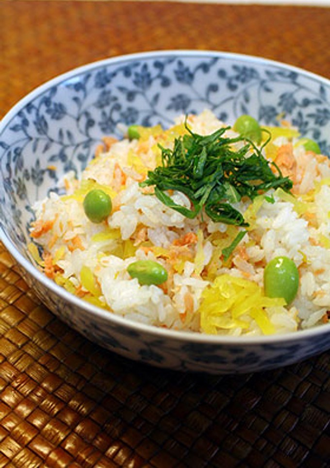 鮭とお沢庵の簡単混ぜご飯-レシピのメイン写真