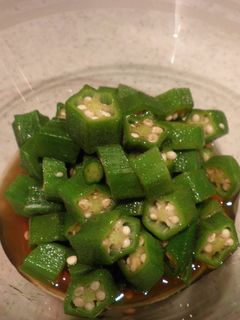 ネットでうぶ毛取り!簡単オクラ和え物-レシピのメイン写真