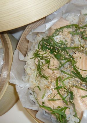 鮭のせ梅蒸しご飯-レシピのメイン写真