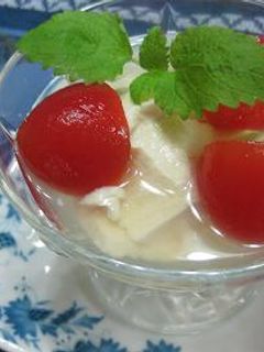 杏仁豆腐風★豆腐とトマトの冷たいデザート-レシピのメイン写真