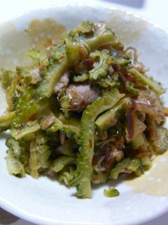 さっぱり☆ゴーヤと豚肉の梅かつお炒め-レシピのメイン写真