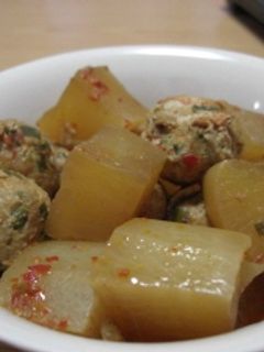 鶏団子と大根のピリ辛煮-レシピのメイン写真