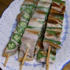รูปของ オクラの豚チーズ串焼き