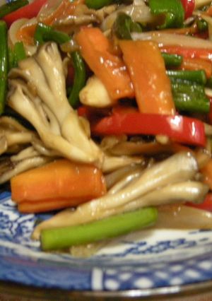 紹興酒で一味違う！舞茸のオイスター炒め-レシピのメイン写真