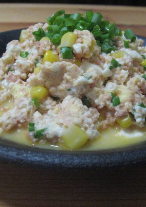 簡単に1品❤焼さけとコーンの炒り豆腐-レシピのメイン写真