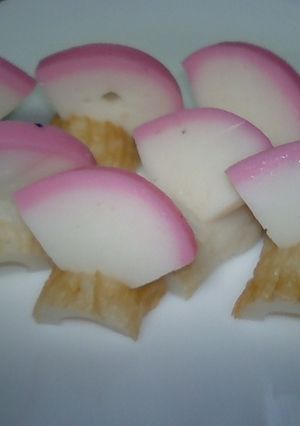 かまぼこの扇☆飾り切り-レシピのメイン写真