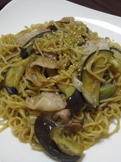 いつもと違う♪ナスで焼きそば-レシピのメイン写真