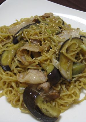 いつもと違う♪ナスで焼きそば-レシピのメイン写真