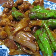 รูปของ ごはんがうまい！鶏肉炒め☆