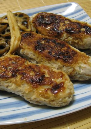 鶏ひき肉とれんこんの梅じそ焼きつくね-レシピのメイン写真
