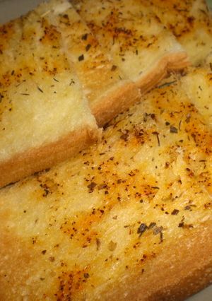 食パンで☆ガーリックトースト-レシピのメイン写真