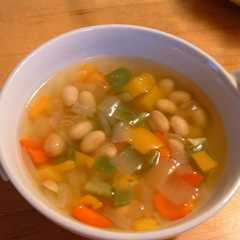 รูปของ 夏の疲れに夏野菜と大豆のスープ