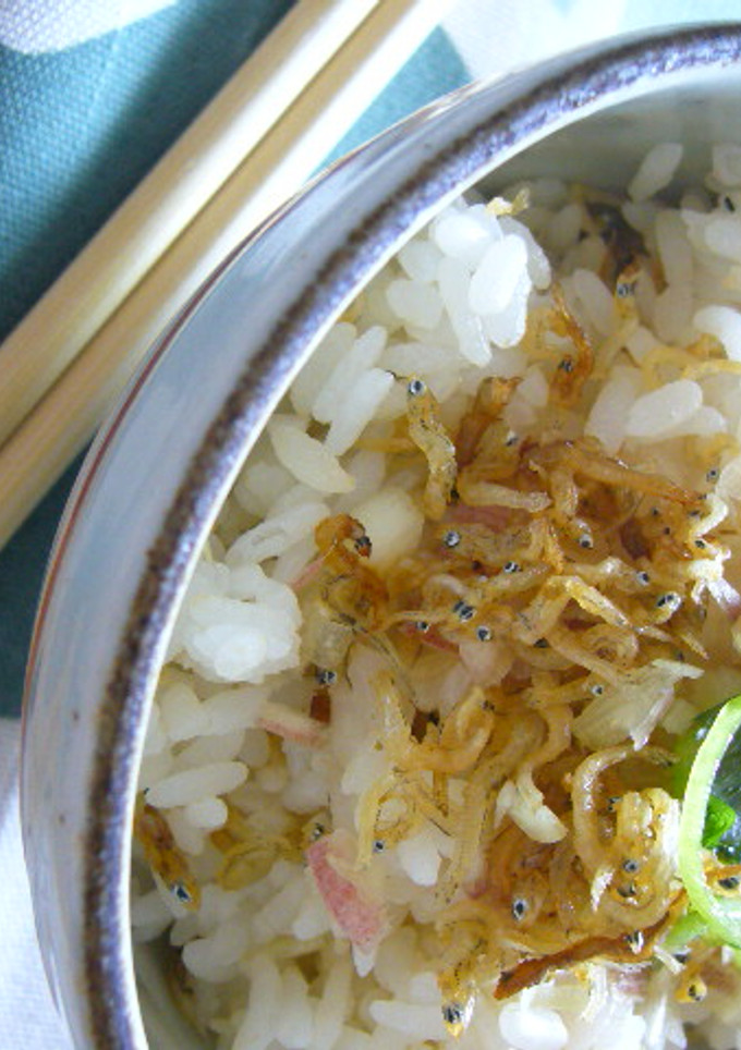 みょうがとちりめんじゃこの混ぜご飯-レシピのメイン写真
