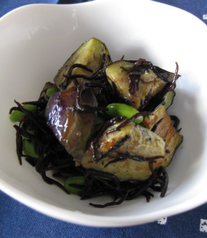 なすとひじきのほんのりわさび和え。 by みどれんじゃぁ