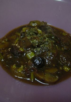 牛肉の赤ワイン煮込み（シナモン風味）-レシピのメイン写真