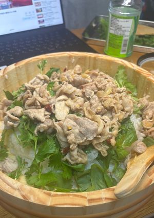 豚肉とパクチーちらし寿司-レシピのメイン写真