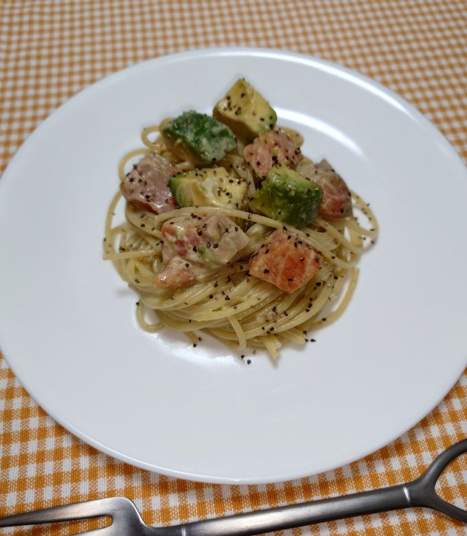 簡単☆サーモンアボカドわさびマヨパスタ♩-レシピのメイン写真