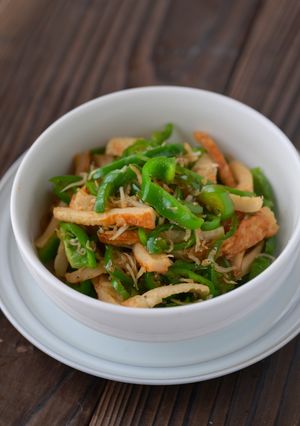 材料３つで簡単⭐︎ピーマンとちくわとしらすの炒め物-レシピのメイン写真