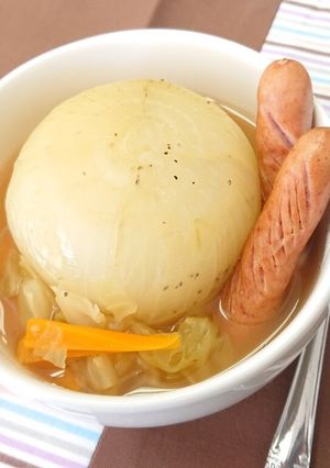 丸ごと玉ねぎのコンソメスープ-レシピのメイン写真