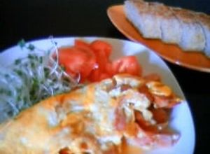 朝食‥ｳｨﾝﾅｰとﾍﾞｰｺﾝの卵焼き-レシピのメイン写真