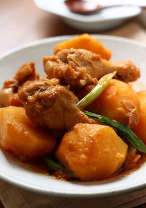 鶏手羽とじゃがいものコチュジャン煮-レシピのメイン写真