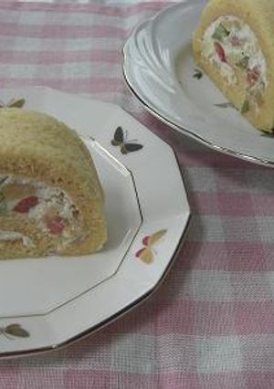 桃太郎ぶどうと桃のロールケーキ♪-レシピのメイン写真