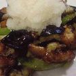 はなびし草の鶏肉となすのトロプルなおろしのせ